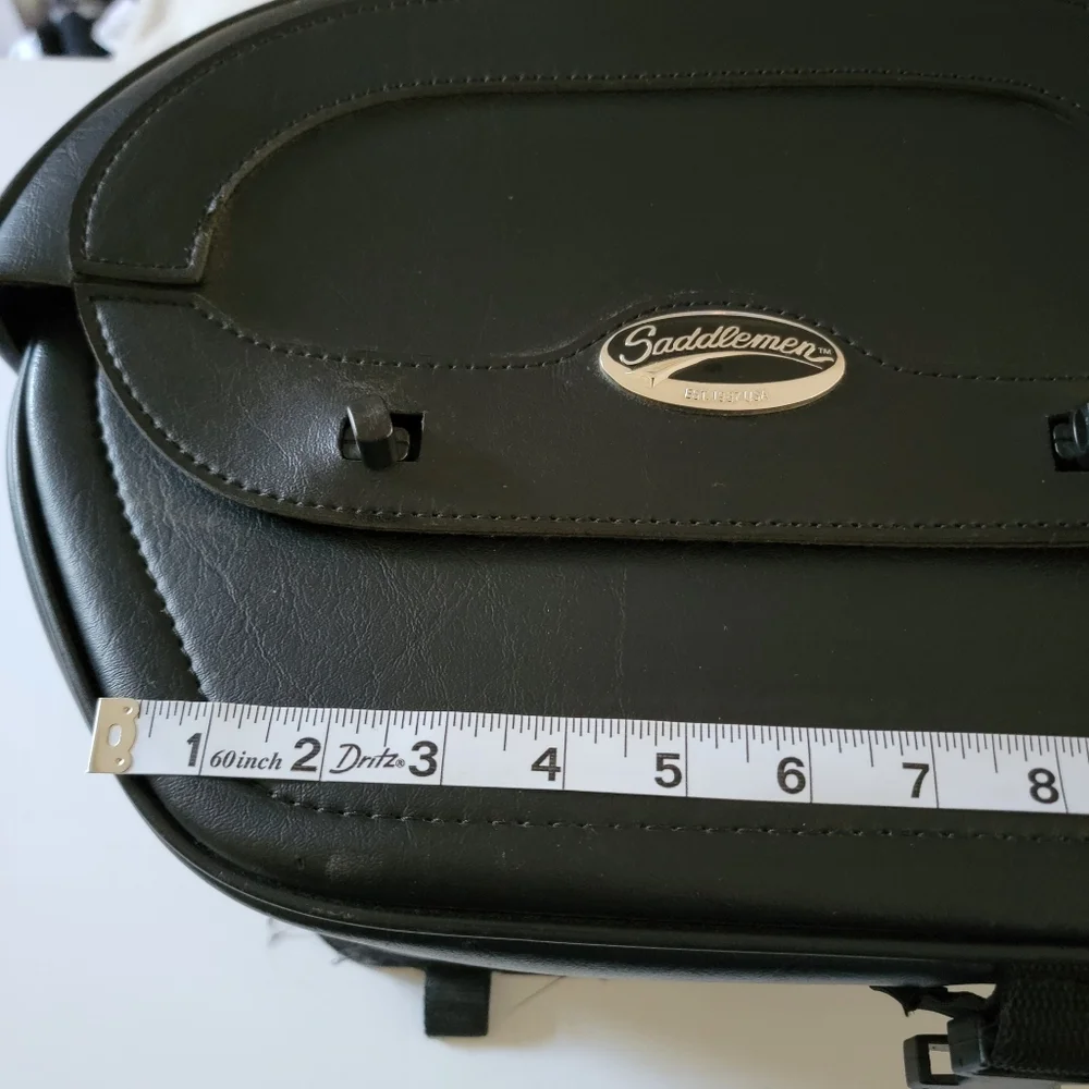 Saddlemen Small Left Side Black Motorcycle Saddlebag Slant Criusin
